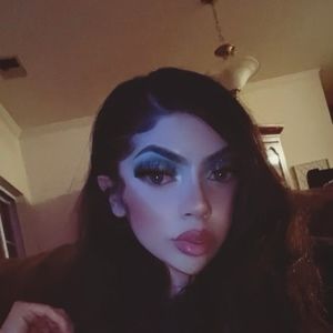 Meet your Posher, Erika